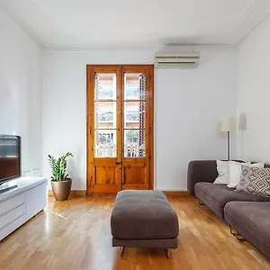Flateli Aribau Spanien